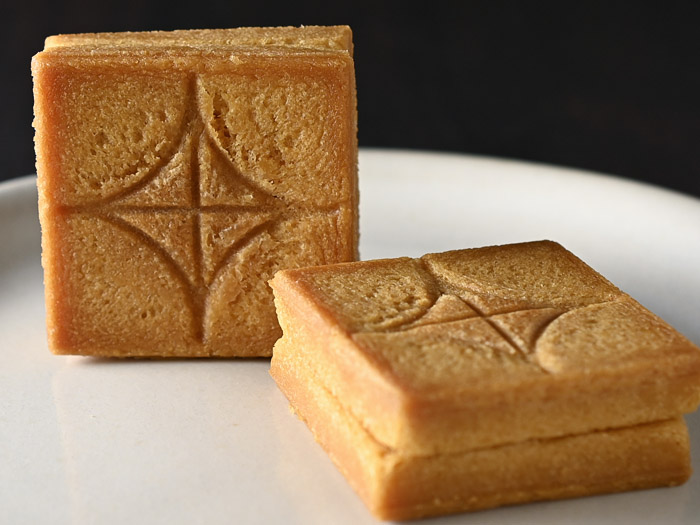 PRESS BUTTER SAND