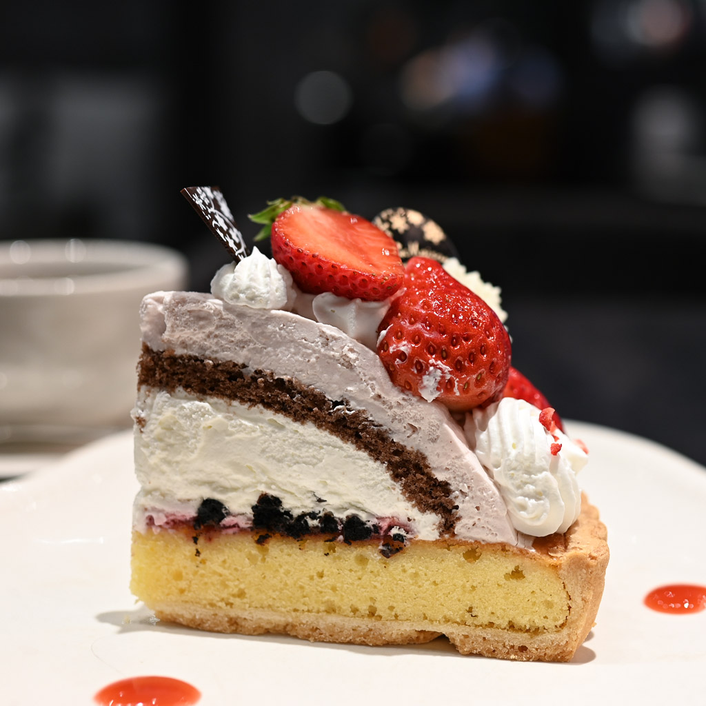 あまおうとミルククリームのタルト