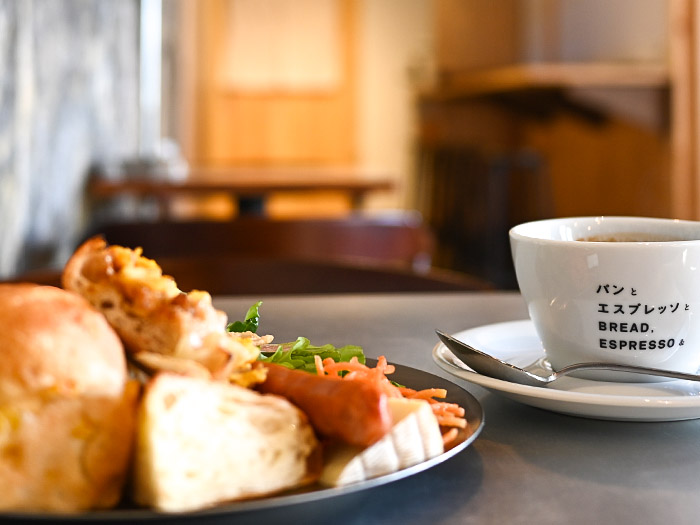 パンとエスプレッソと犬山城